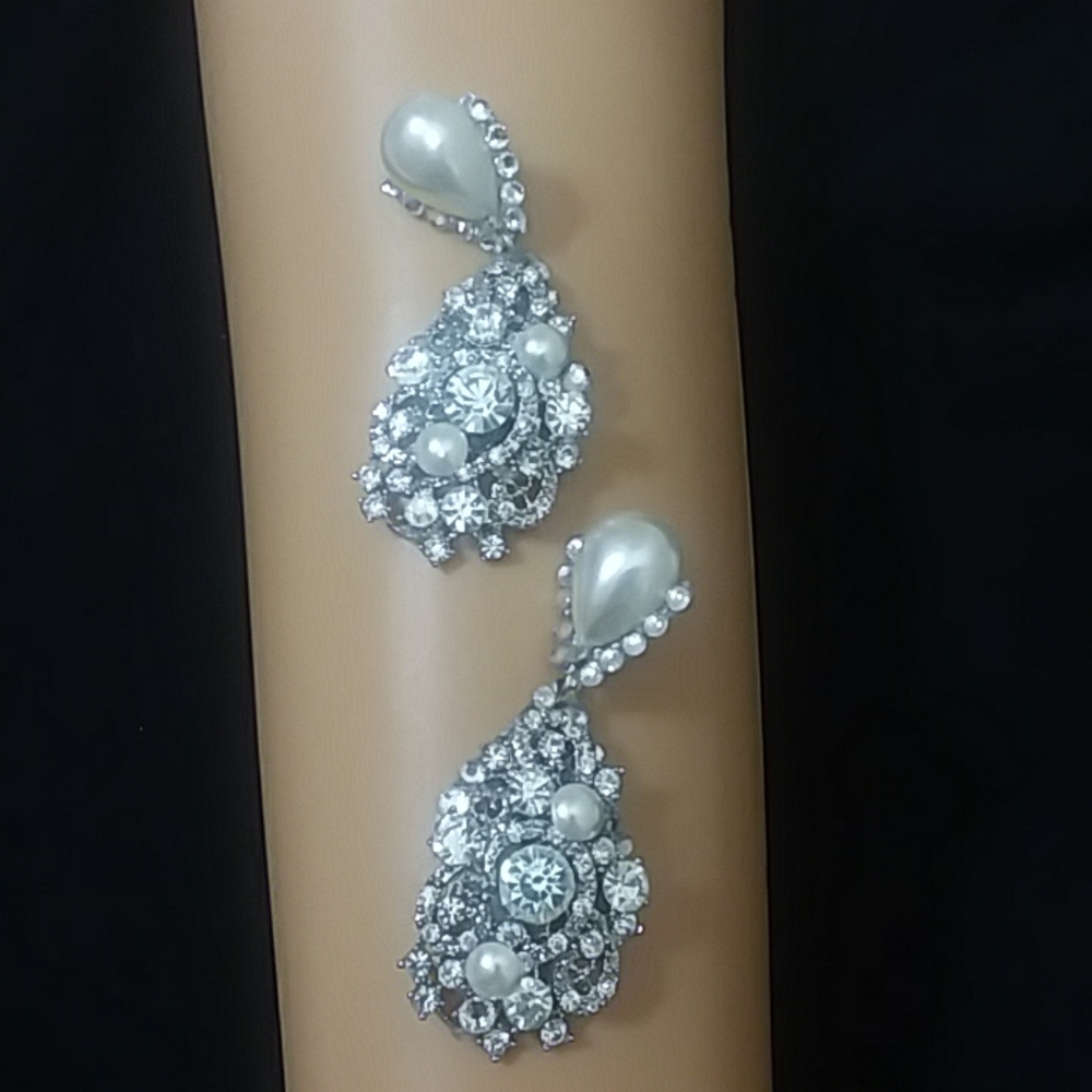 Hand Made Swarovski Pearls And Rhinestones Errings